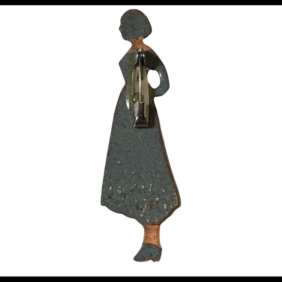 VINTAGE brooch pin Lady in the green dress - Picture 3 of 7